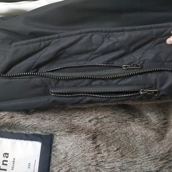 TNA Aritzia Niseko jacket - Picture 3 of 4